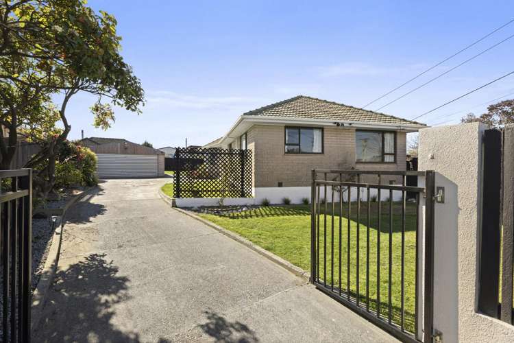 58 Sandown Crescent Aranui_13
