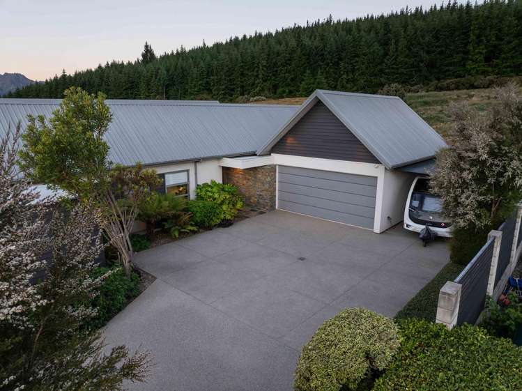 70 Forest Heights Wanaka_24
