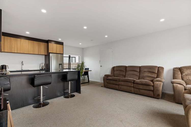 1/6 Trevor Hosken Drive Wiri_10