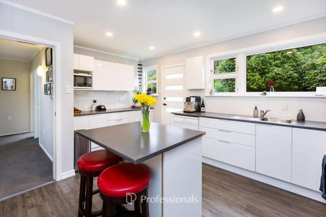89 Owen Street Belmont_4