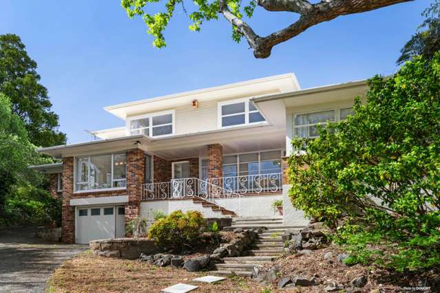 Two Houses on 3152m² – Ideal Home and Income