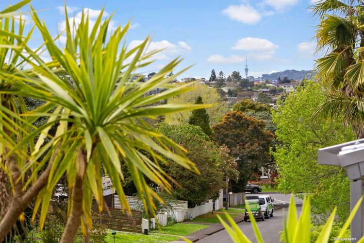 22 Staincross Street Green Bay_14