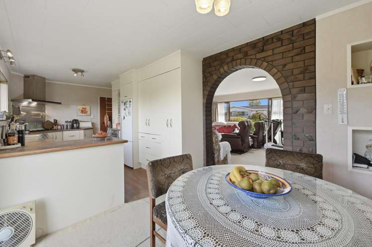 33 Lydbrook Place Otumoetai_5