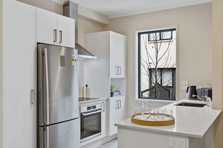 6 Kerewhenua Crescent Hobsonville_0