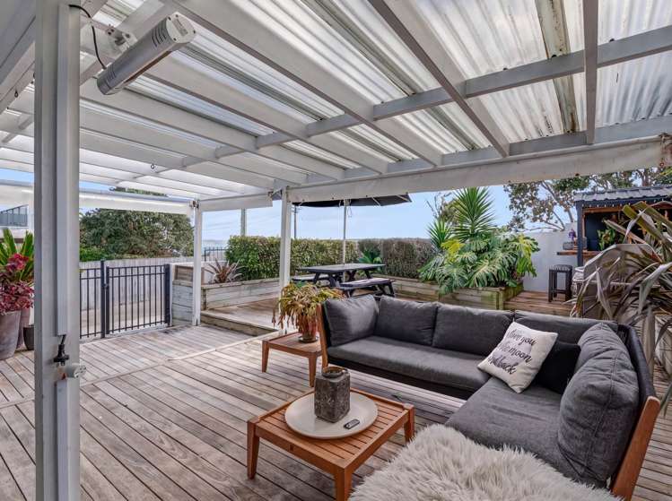 1321 Whangaparaoa Road_1