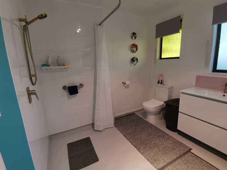 24 Cron Street Franz Josef Glacier_11