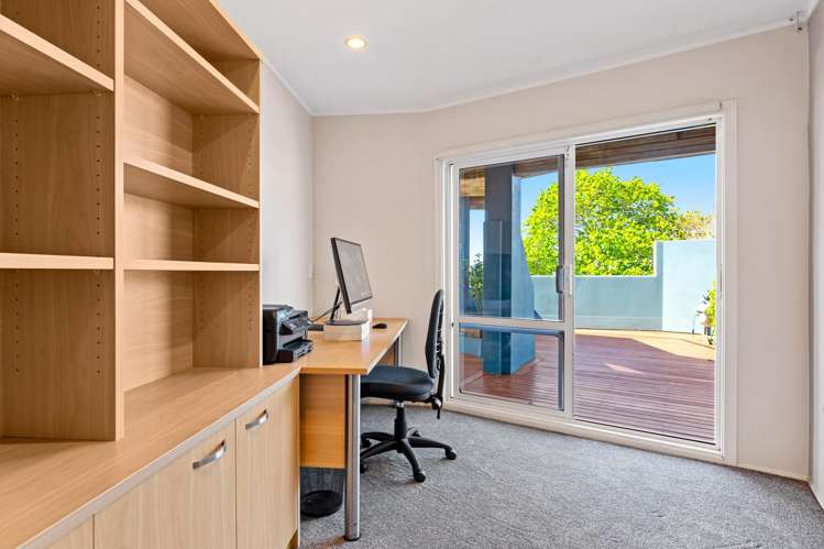 7 Elizabeth Place Mairangi Bay_12