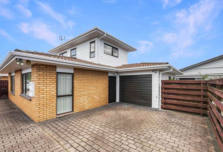 2/126 Carruth Road_0