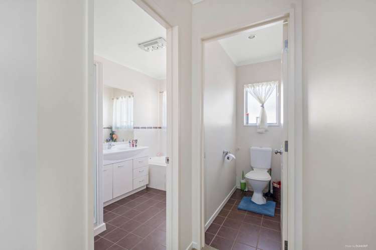 16 Lilybank Crescent East Tamaki_11