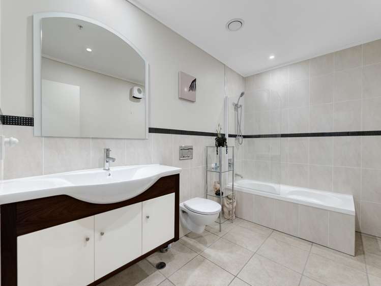 1501/72 Devonport Road Tauranga Central_13