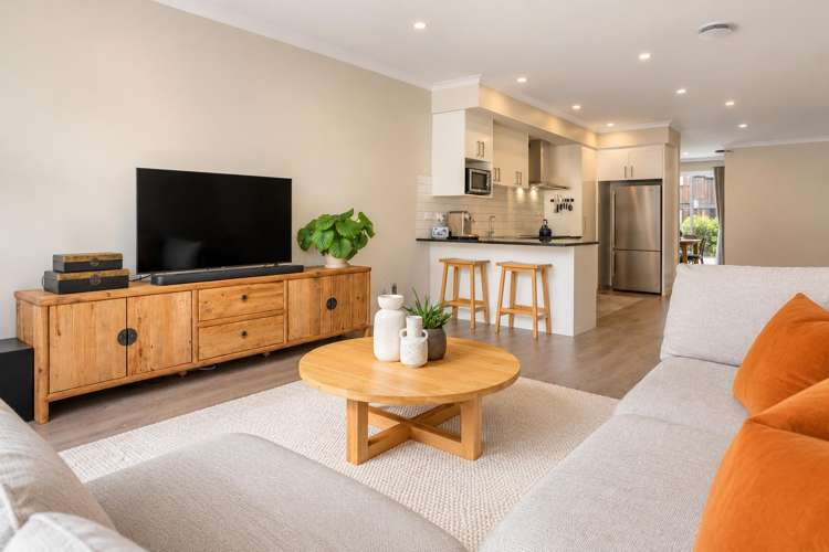 8 Oioi Road Hobsonville_1
