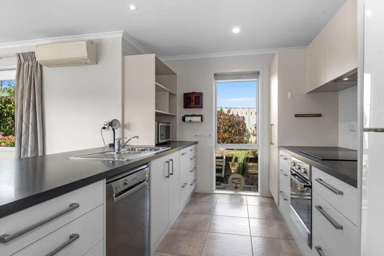 57 North Crest Drive Onerahi_3