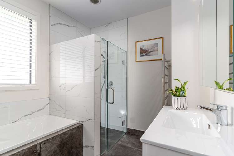 8 Lancewood Avenue Feilding_23