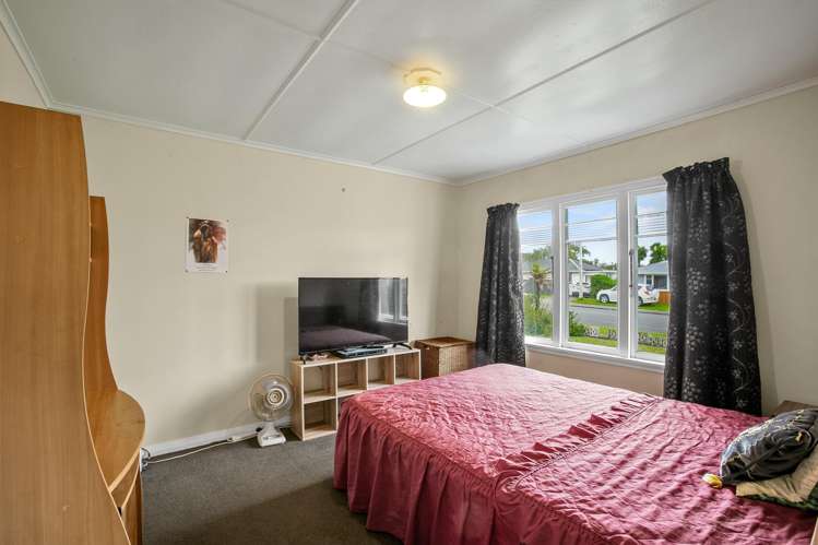 155 Seaview Road Westown_14