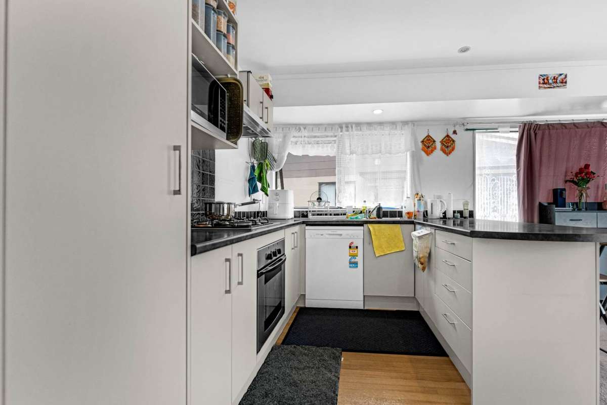 82 Malaspina Place_1