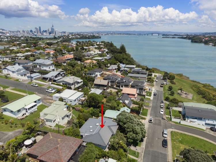 35 Kawerau Avenue Devonport_17