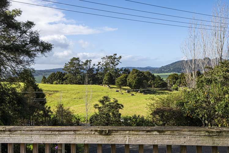 9 Going Road Matarau_7