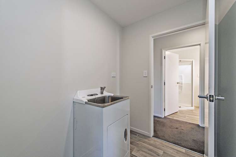 87 Sunline Avenue Lincoln_18