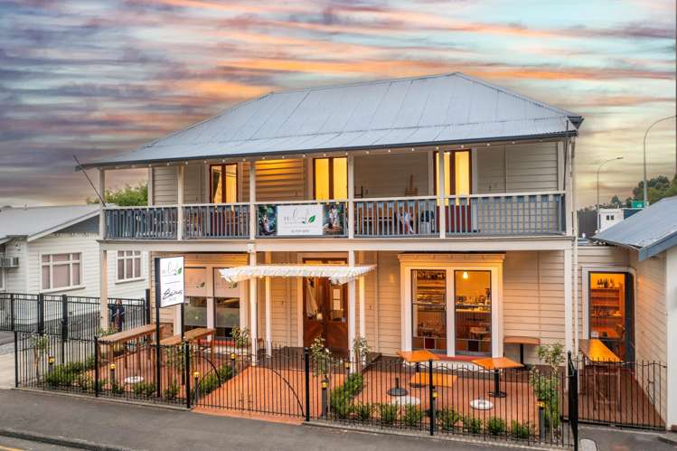19 and 21 Clive Square West Napier Cbd_26