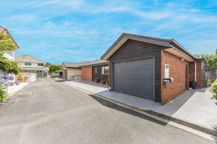 5 Highgrove Way The Wood_23