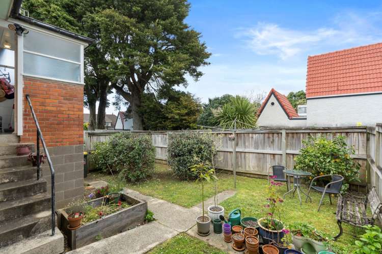 2/21 Ellen Avenue Hillcrest_11