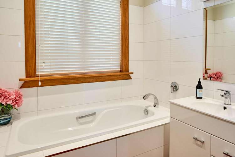 35 Marine Parade Eastbourne_15