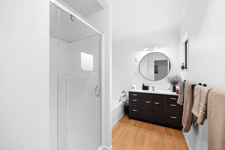 24B Livingstone Avenue 1112_11