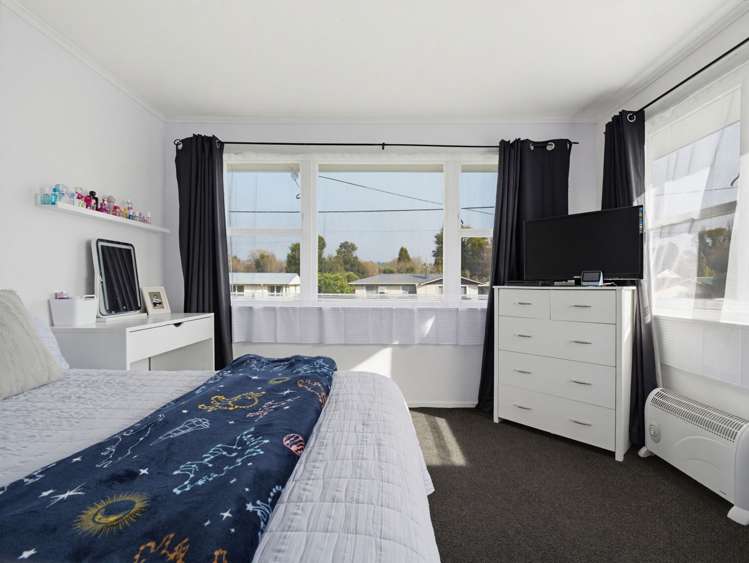 4 Pukeko Street Hillcrest_11