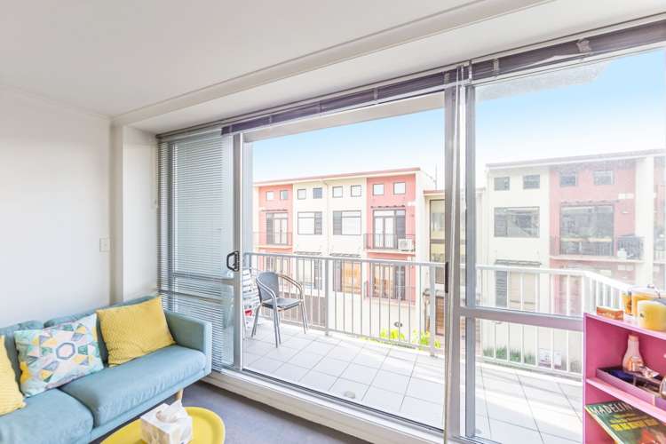 2a/20 Charlotte Street Eden Terrace_4