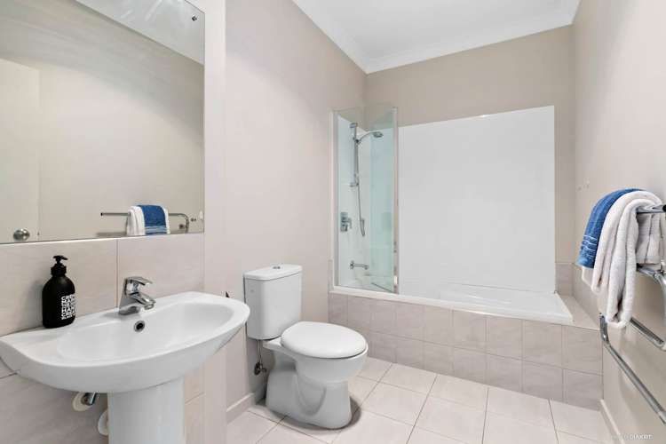 31 Manchester Drive Flat Bush_11