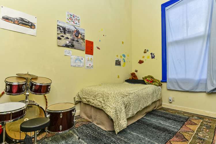 19 Woodhams Street Beach Haven_8