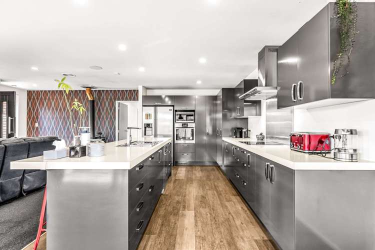 8 Stonebridge Lane_2
