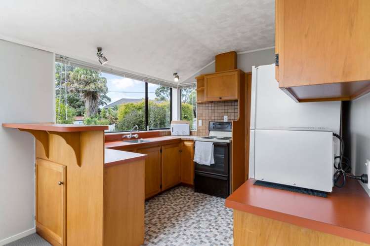 2b Kereru Street Henderson_2