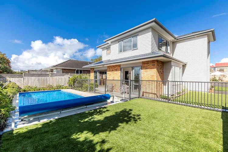 12 Bowling Avenue Epsom_5