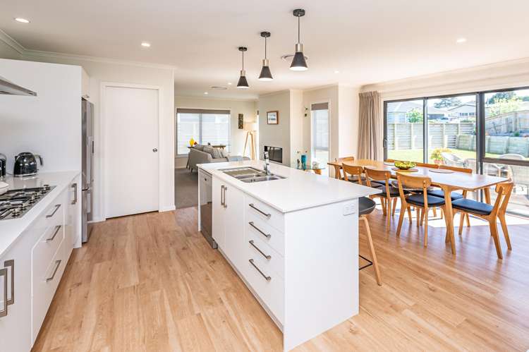 25 Tirimoana Place Otamatea_8