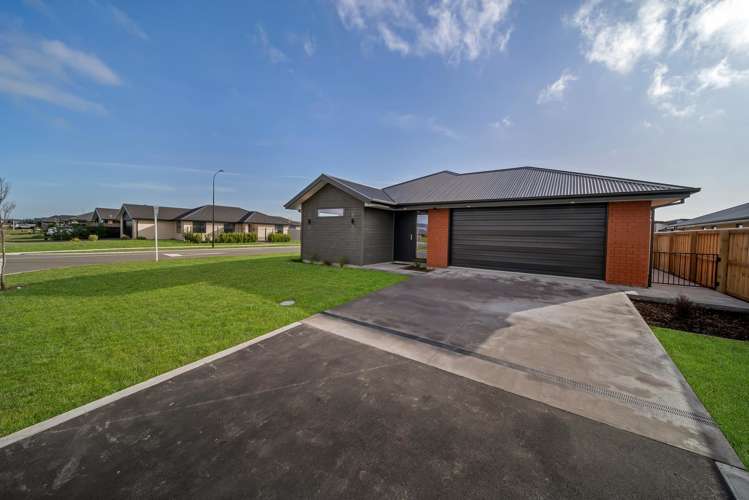 40 Lenborough Drive_0