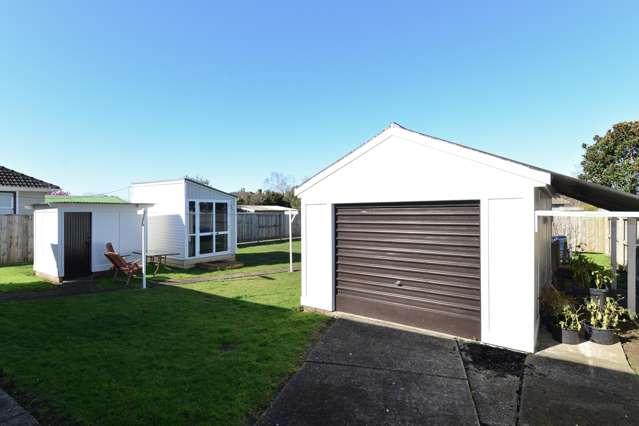 40 Montgomery Crescent Bader_2