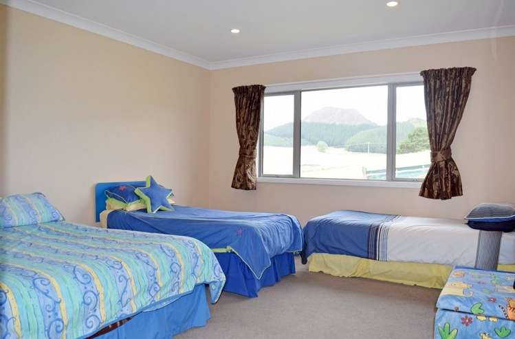 311 White Road Broadlands_13