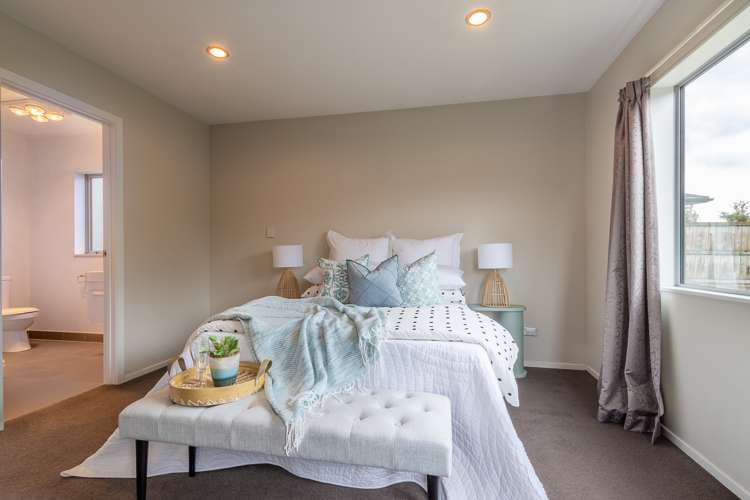 55 Alpers Ridge Leamington_11