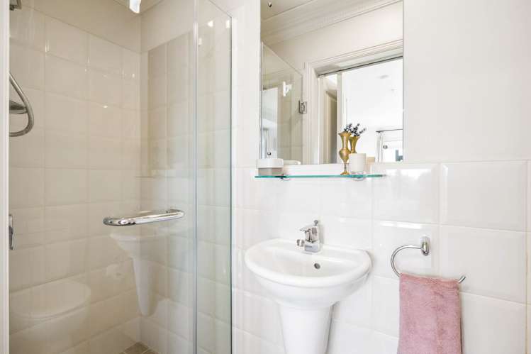 4D/118 Gladstone Road Parnell_9