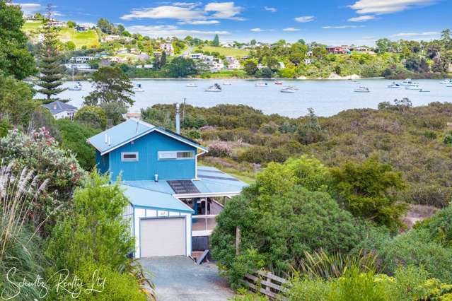 Seaside Serenity with Stunning Water Views!