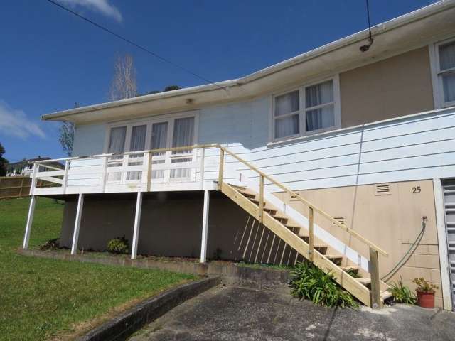 25 Raewyn Street Morningside_1