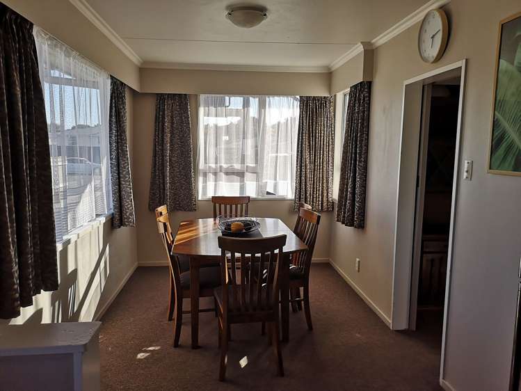 53 Maxwells Line Awapuni_6