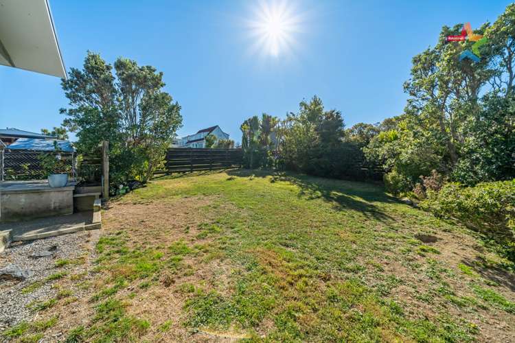 258 Dowse Drive Maungaraki_17