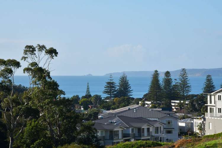 52 Roberta Crescent Orewa_7