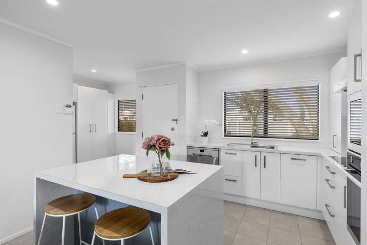 2/26 Mason Street Moera_4