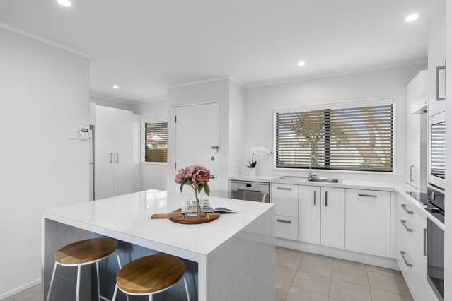 2/26 Mason Street Moera_4