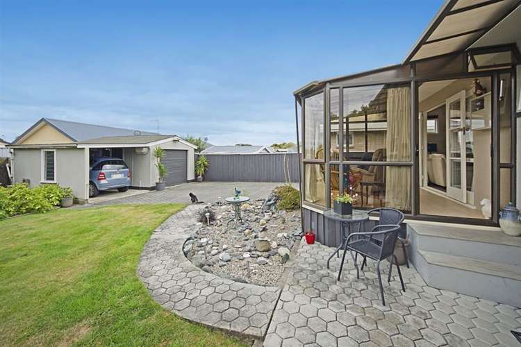 318 Seaview Road Stoke_14