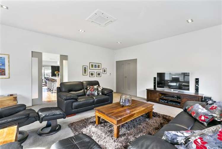 5 Edington Grove Churton Park_6
