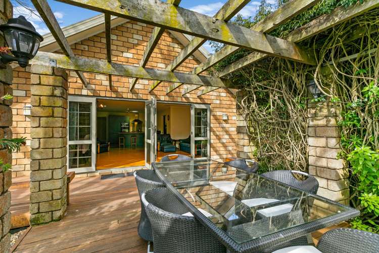 15 Awaroa Stream Drive Waiuku_12